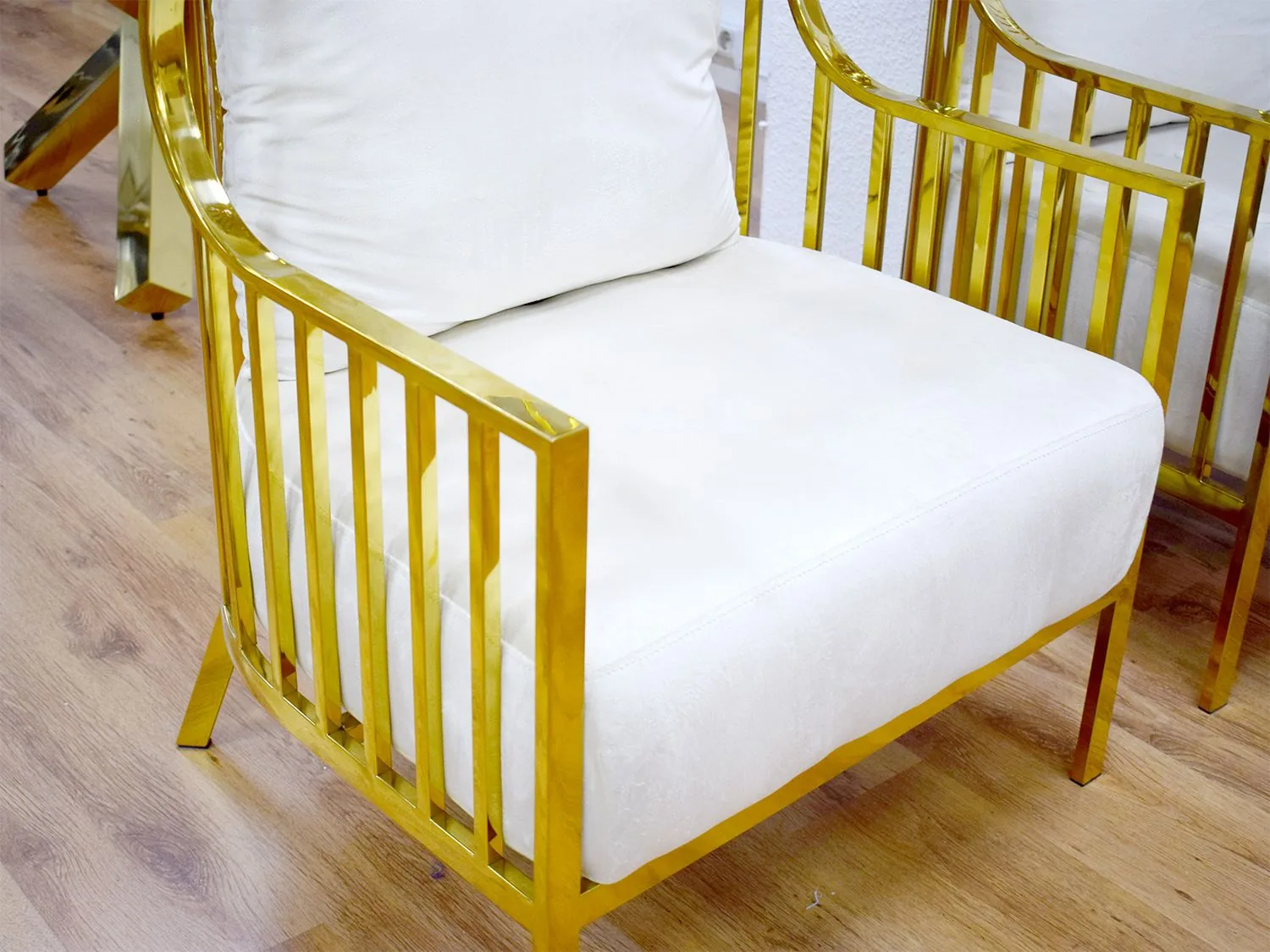 Thron Sessel "Casa" Gold Metall Design Luxus Deko Stuhl