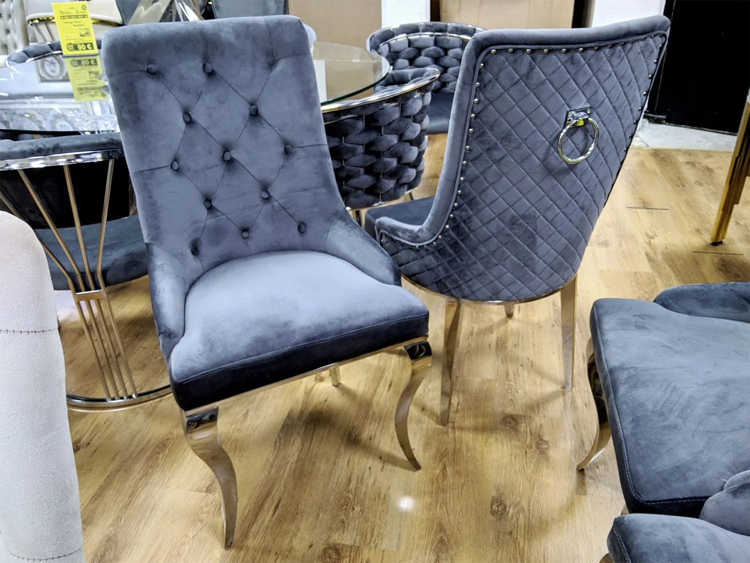Chesterfield Esszimmer Stuhl "William" Grau Silber Ring Design