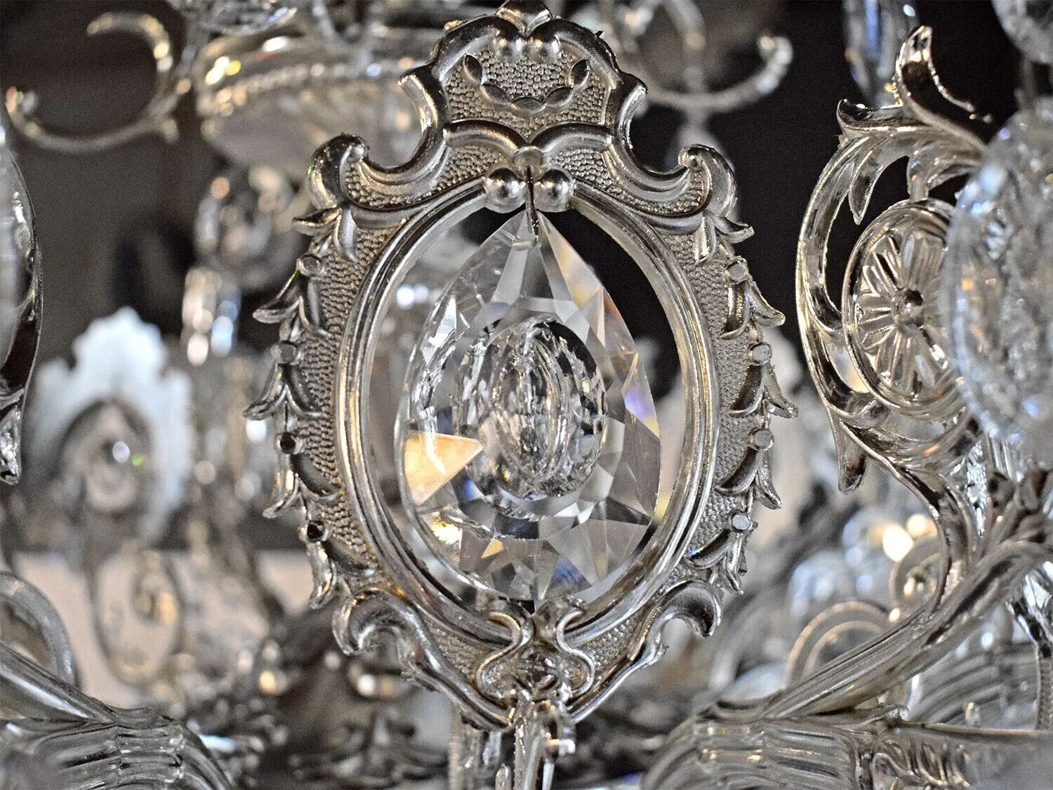 Kronleuchter "Richard" 10-armig Silber Kristall-Design Lüster