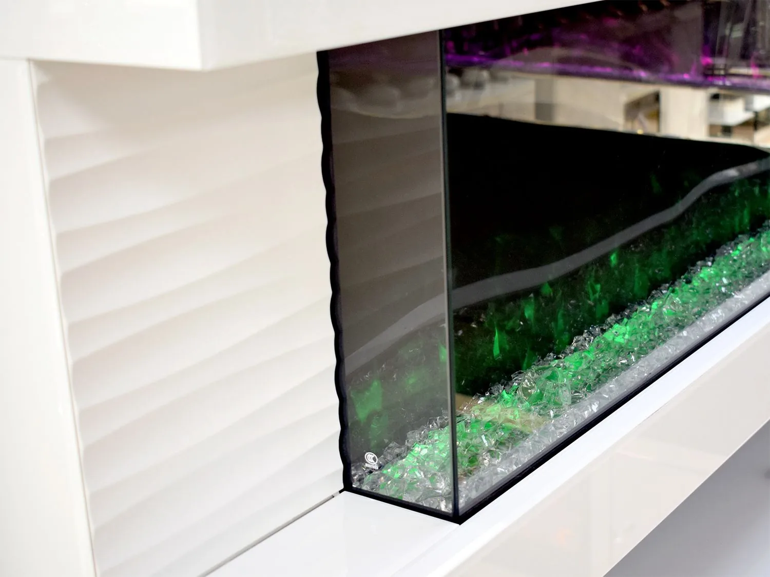 LED Deko-Hängekamin "Hana" 180 cm Spiegel Weiss Farbwechsel