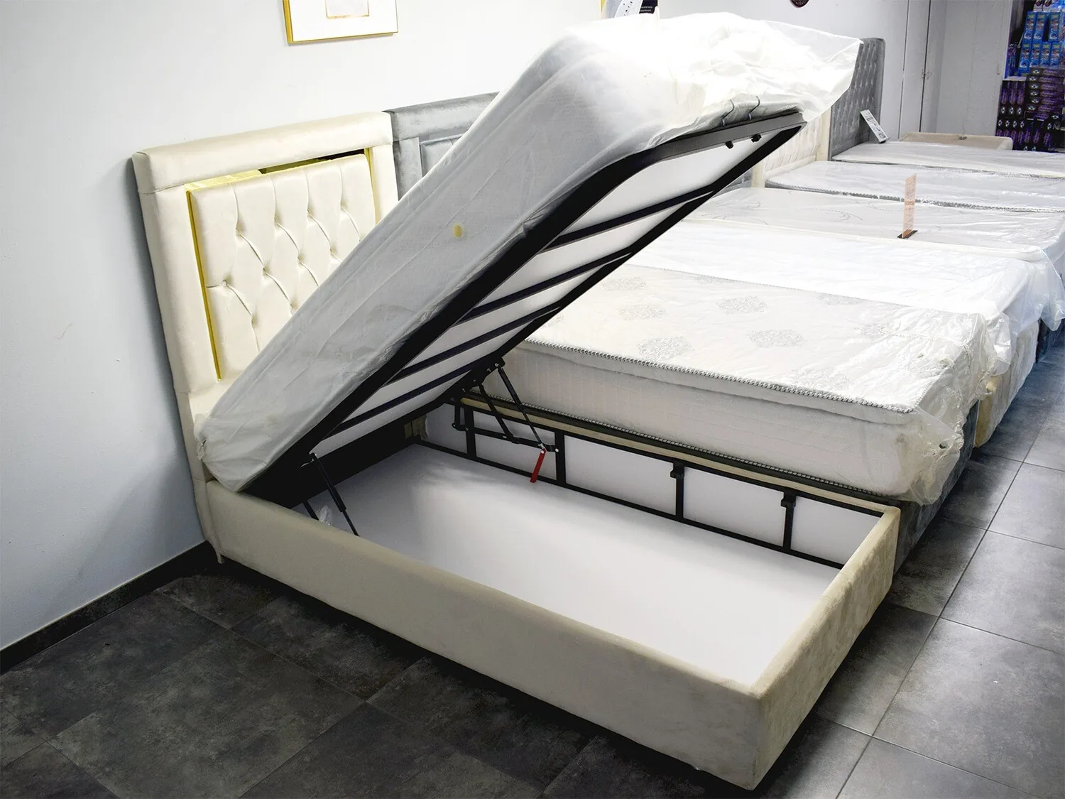 Design Einzelbett "Sanft" 200 cm Farbauswahl + Matratze & Stauraum
