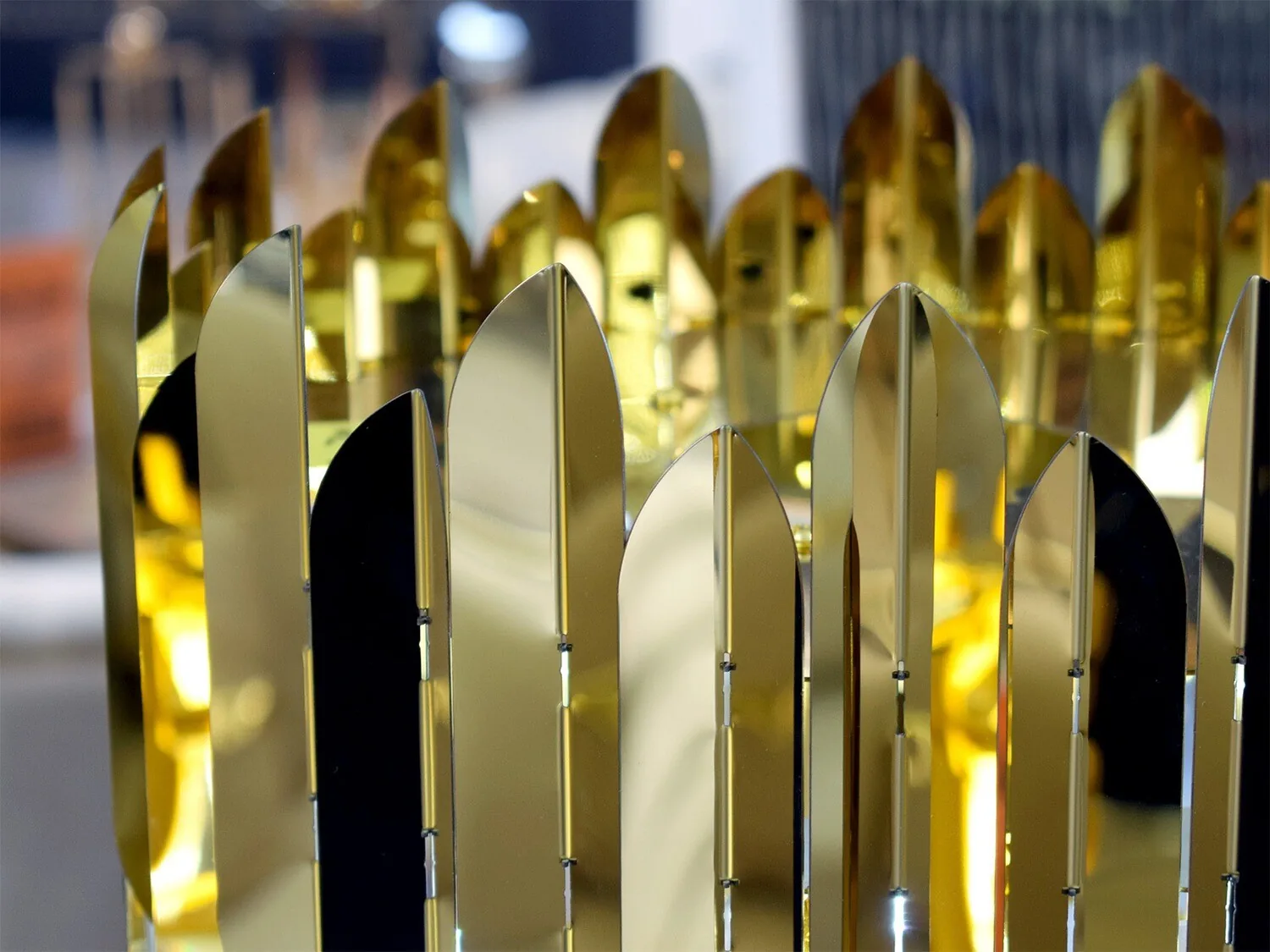 Deko Tischlampe "Palast" Gold Steine Design + LED