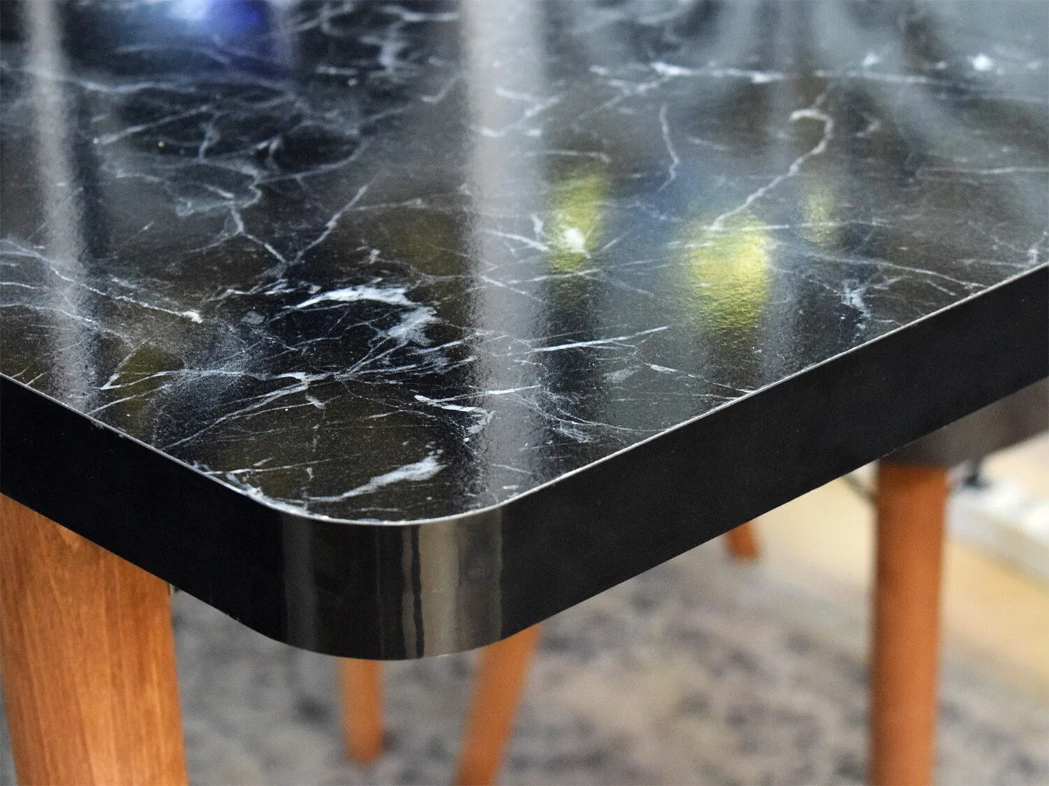 Esstisch + 6 Stühle "Maya" Ausfahrbar 130 -> 170 cm Schwarz Holz Marmor-Design